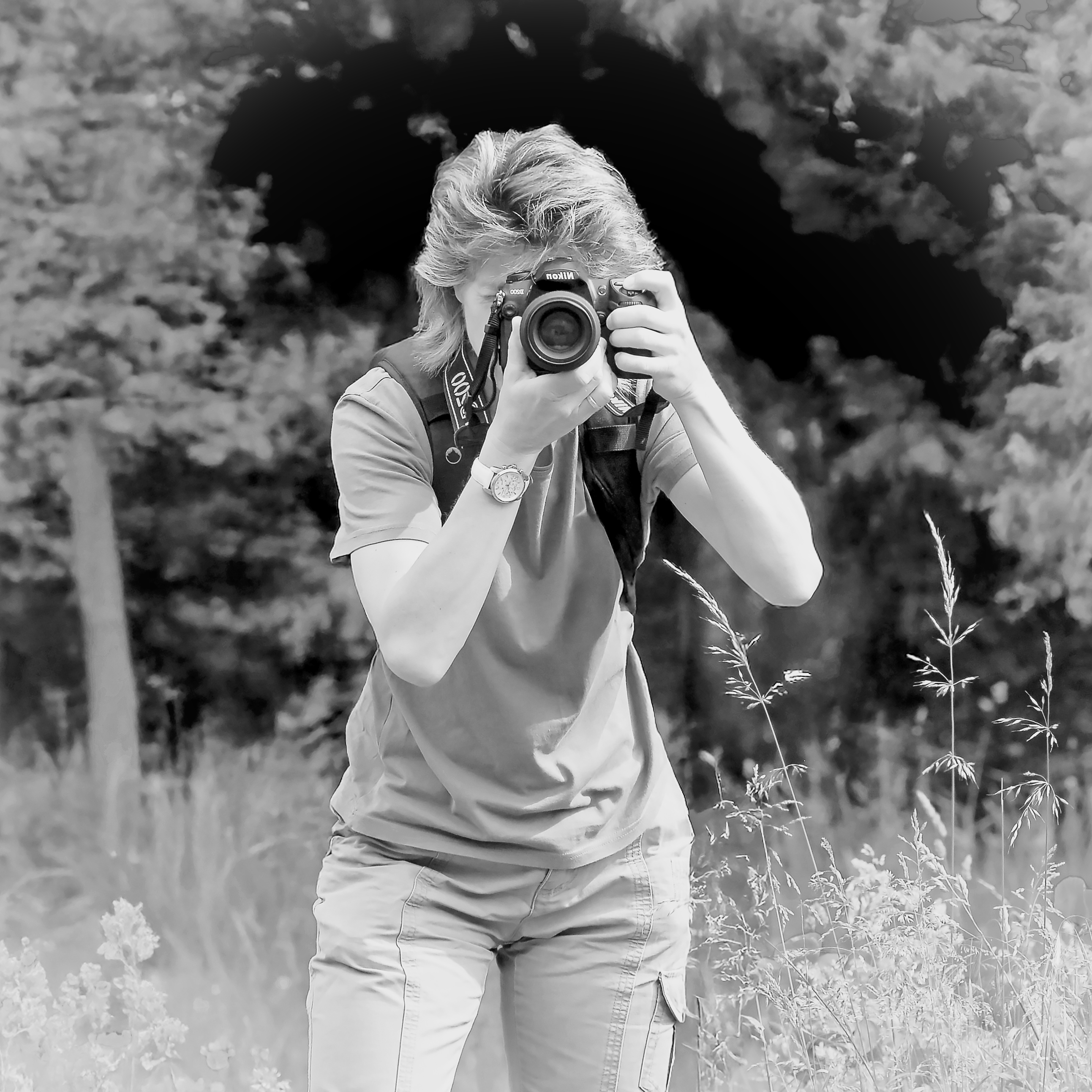 Auto portrait nb Carre pr site ret LR et PS 24 dec 2025